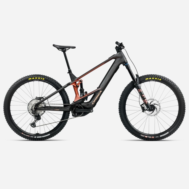 Wild M10 | Diamond Carbon View