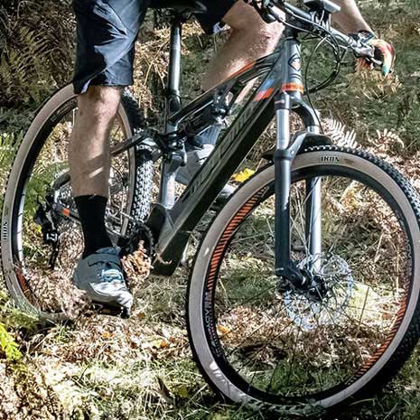 Vélos Électriques Semi-Rigide/VTC/Villes
